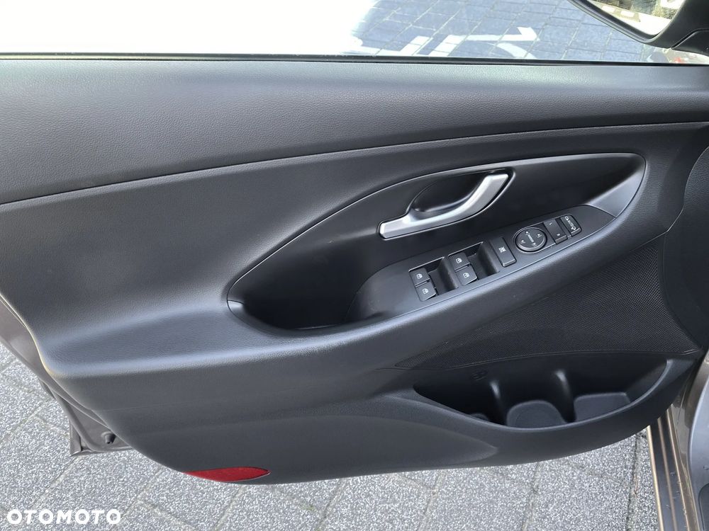 Hyundai i30 1.5 T-GDI 48V Smart - 15
