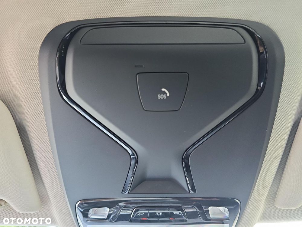 BMW Seria 3 318d - 25