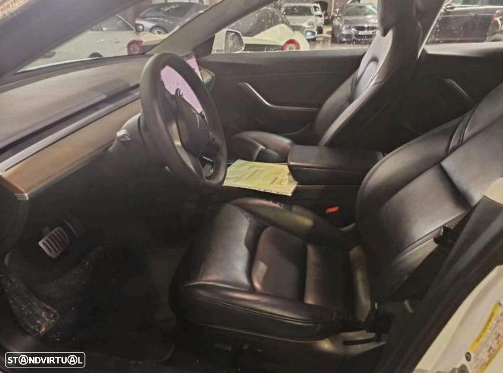Tesla Model 3 - 2