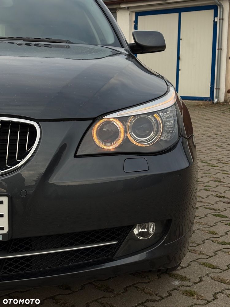 BMW Seria 5 2007 photo 2