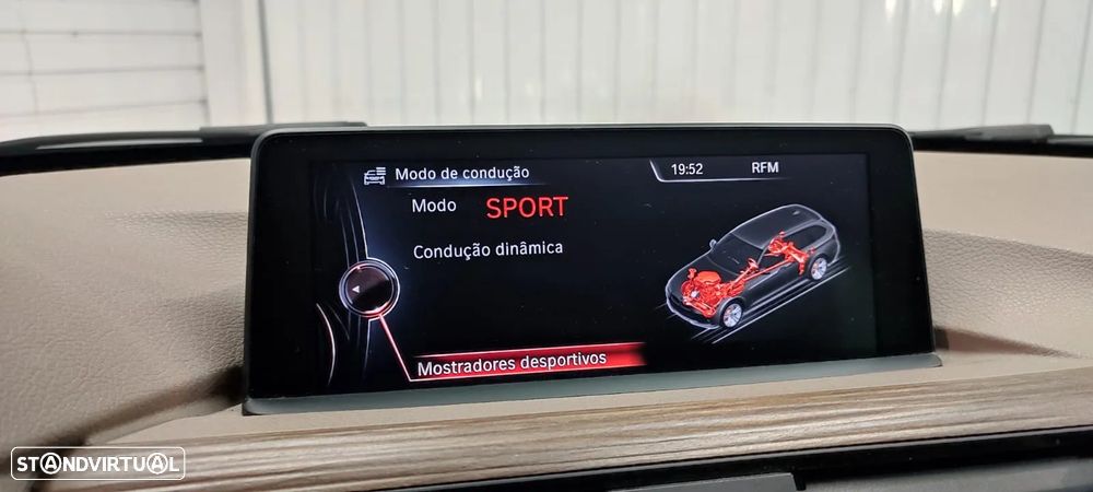 BMW 320 d Touring Aut. Sport Line - 37