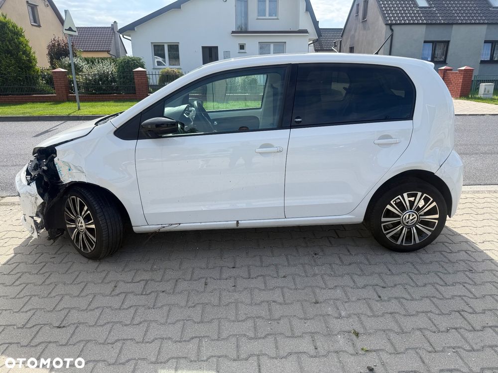 Volkswagen up! (BlueMotion Technology) sound - 2