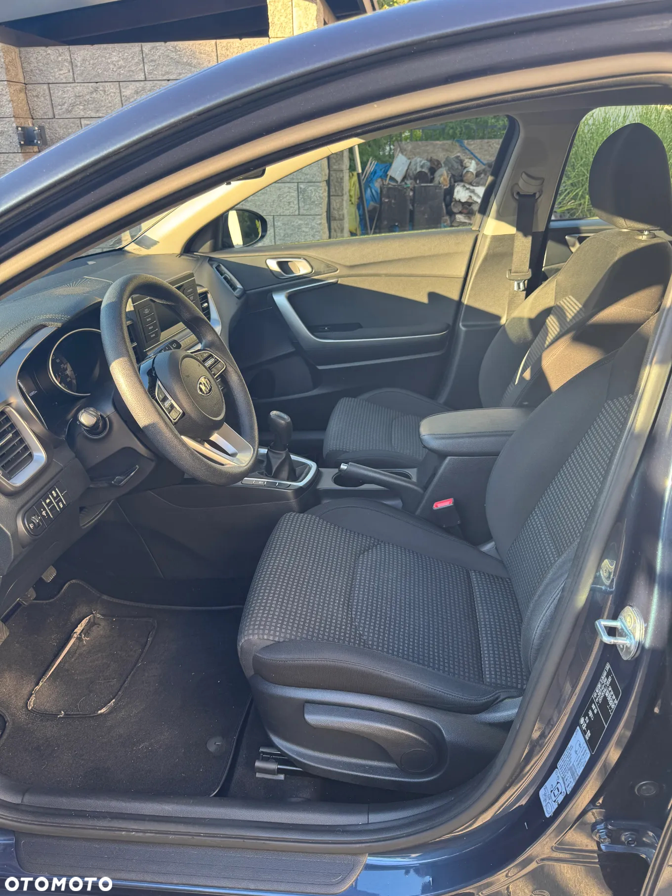 Kia Ceed - 8
