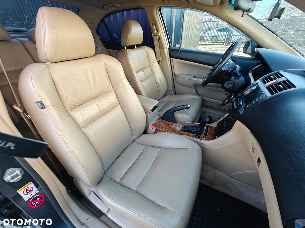 Honda Accord 2.4 Executive - 13