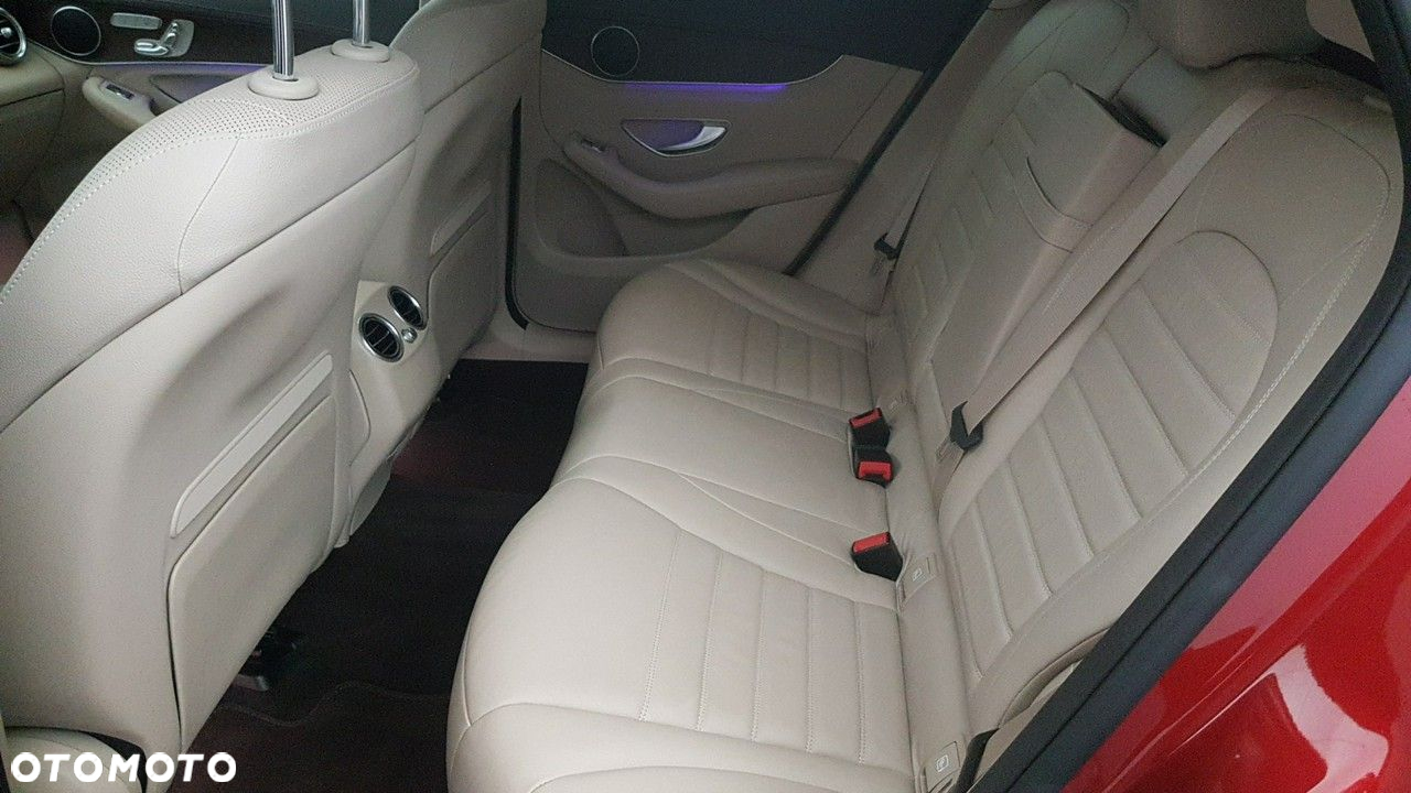 Mercedes-Benz GLC - 21
