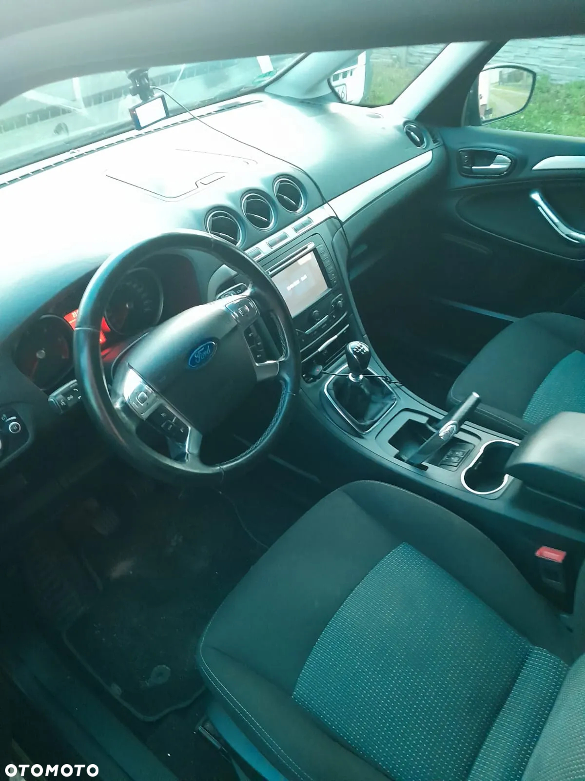 Ford Galaxy - 7