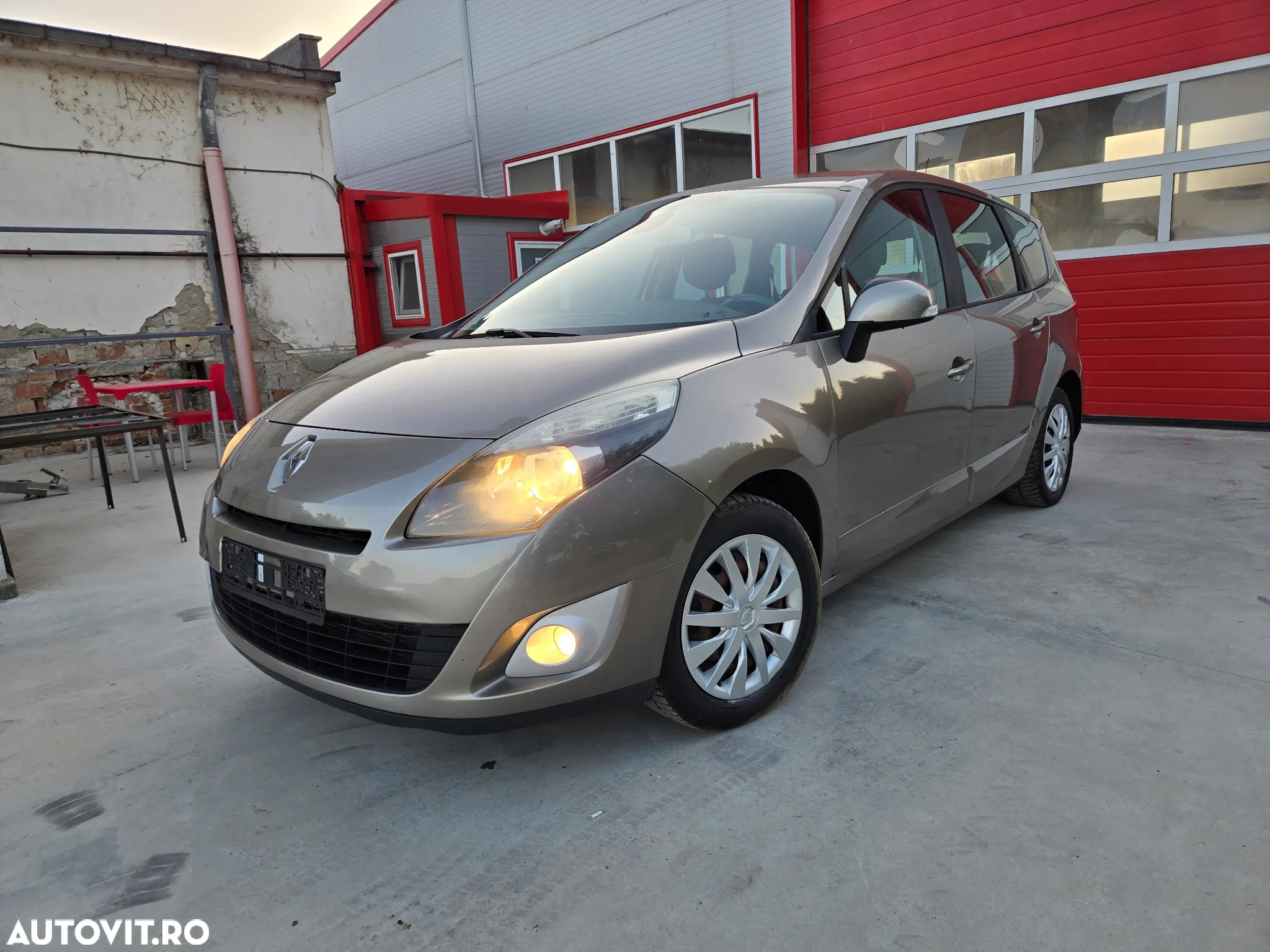 Renault Grand Scenic 1.5 dCi Expression - 2