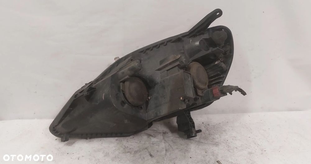 .  LAMPA PRZOD PRZEDNIA PRAWA OPEL ZAFIRA B - 4