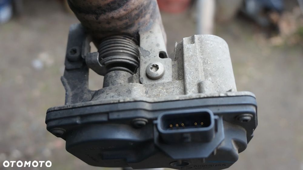 Mazda CX3 CX-3 B 1.5 D przepustnica spalin wydechu PIERBURG S550-13J40 5.23021.00 z przewodem