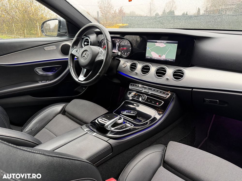 Mercedes-Benz E 220 d 4Matic T 9G-TRONIC - 9