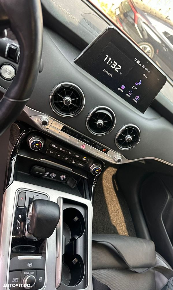 Kia Stinger 2.0 T-GDI GT Line - 14