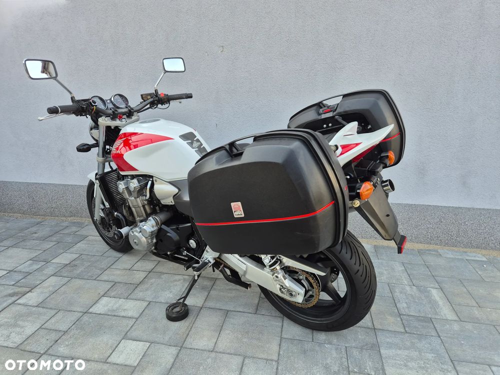 Honda CB - 10