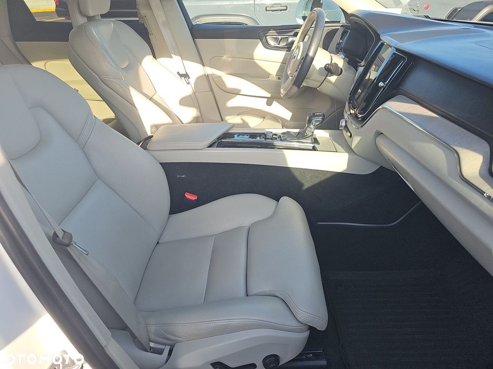 Volvo XC 60 T6 AWD Inscription - 11