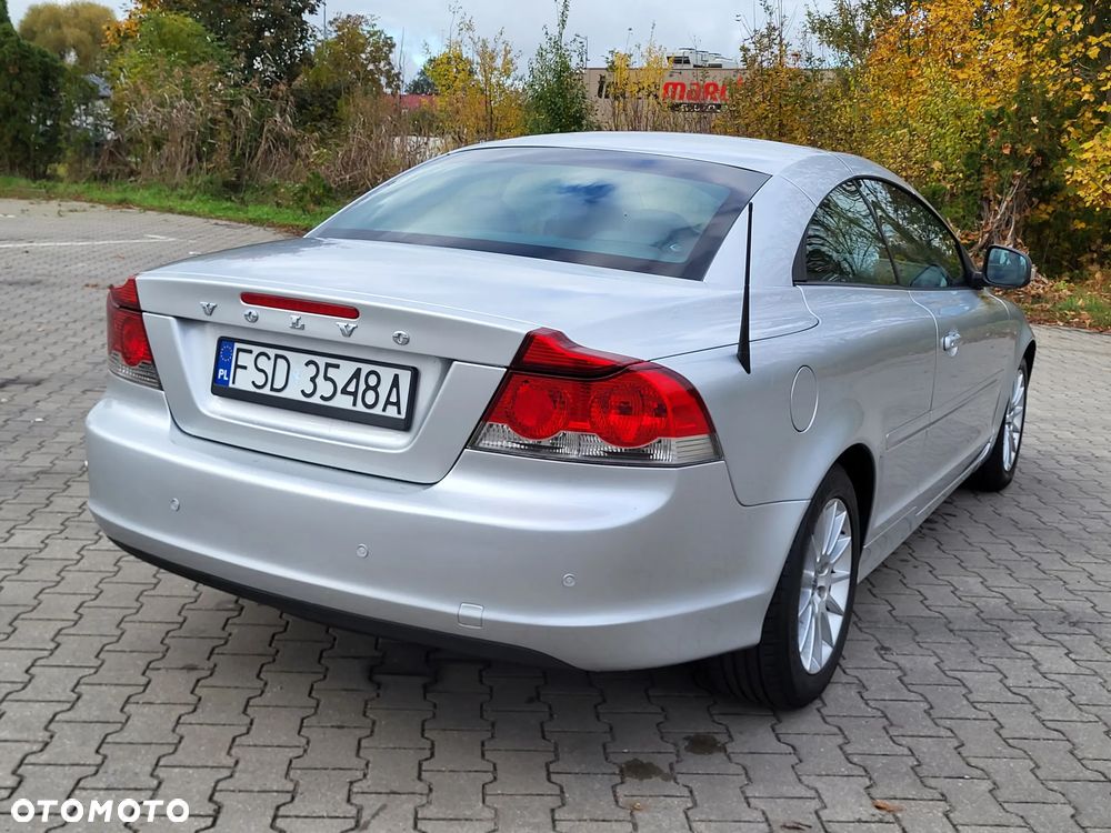 Volvo C70 2.0D Momentum - 14