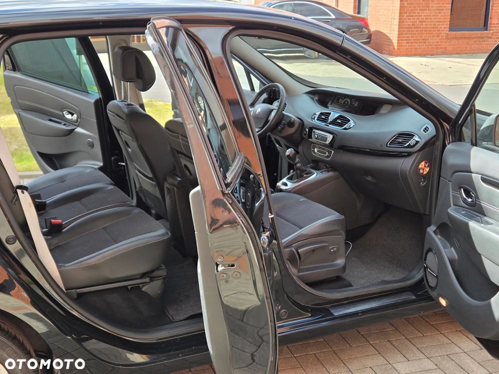 Renault Scenic TCe 130 Bose Edition - 16