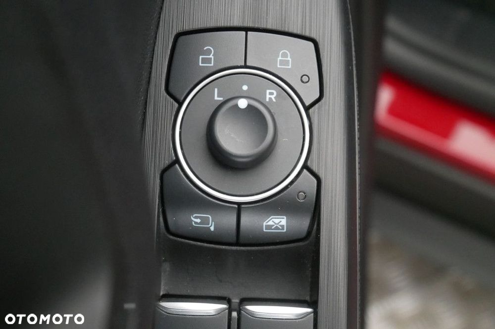 Ford Kuga - 39
