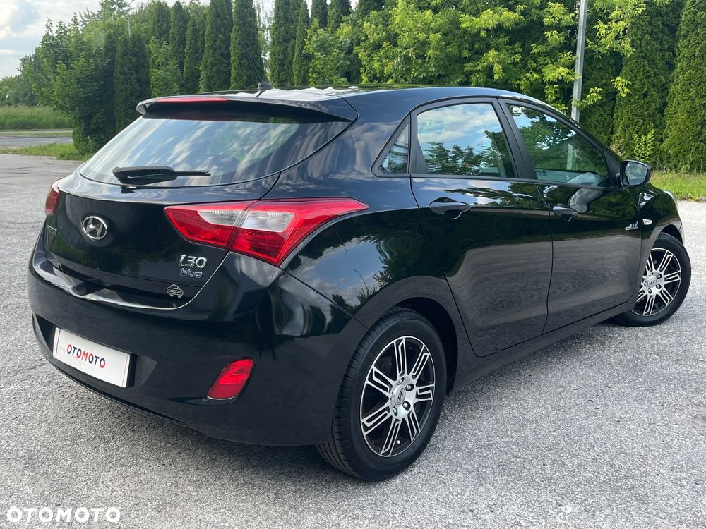 Hyundai i30 blue 1.6 CRDi Style - 2