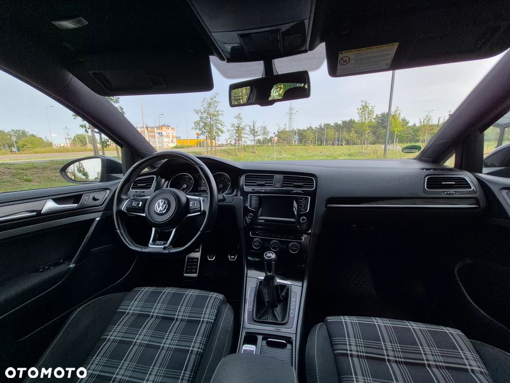 Volkswagen Golf GTD (BlueMotion Technology) - 33