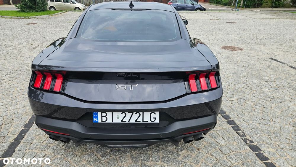 Ford Mustang - 9