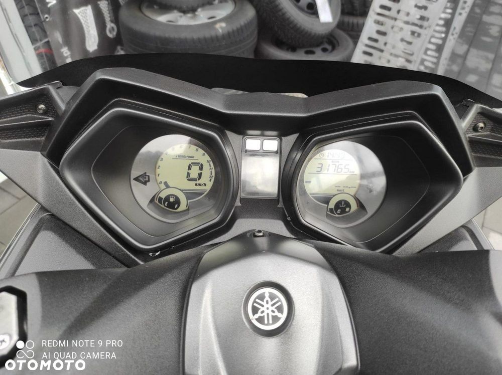Yamaha X-max - 8