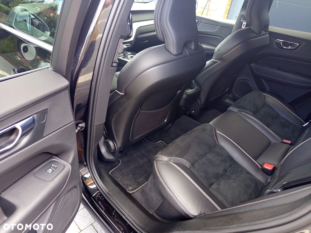 Volvo XC 60 D4 R-Design - 20