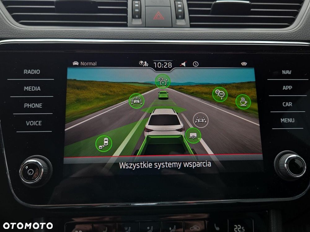 Skoda Superb 2.0 TDI SCR 4x4 Sportline DSG - 26