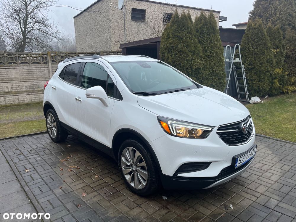Buick Encore - 2