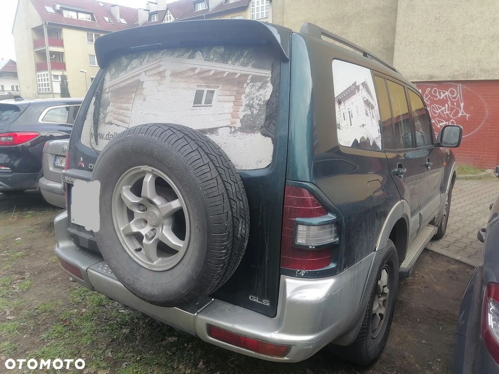 Mitsubishi Pajero - 4