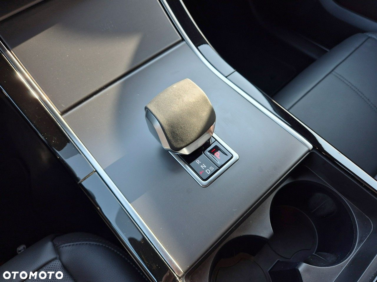Land Rover Range Rover Velar - 32