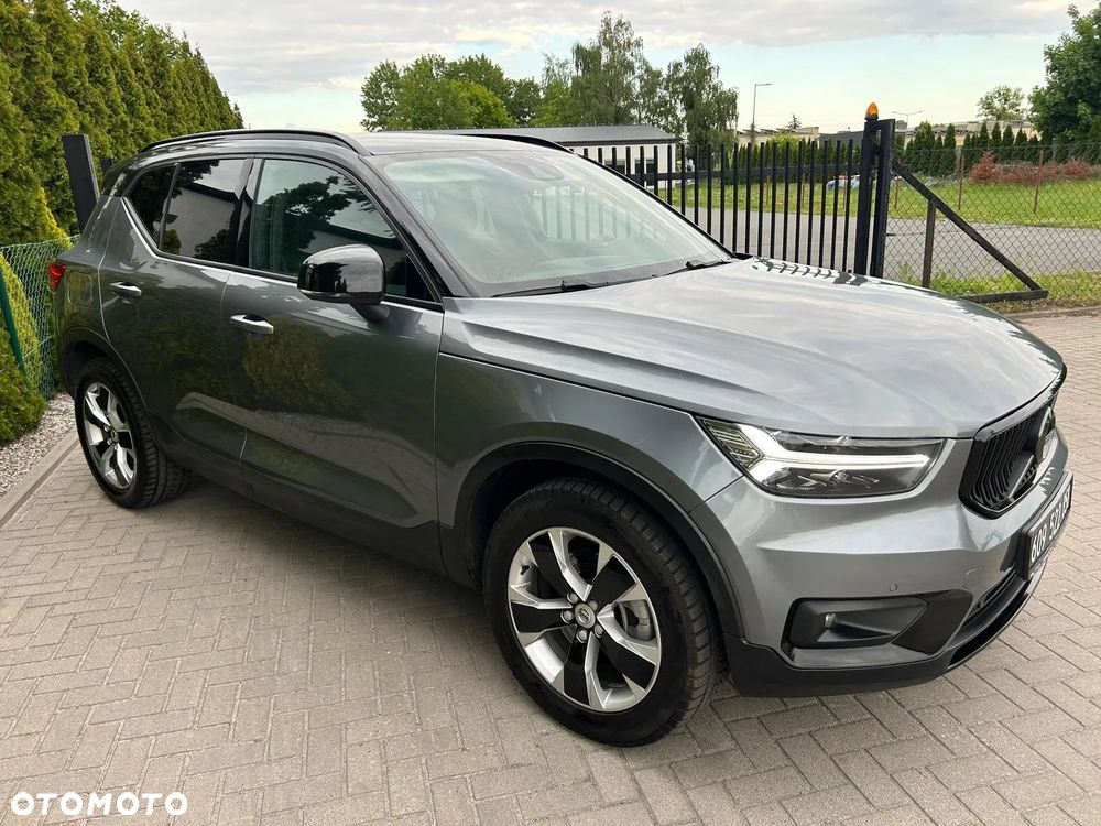 Volvo XC 40 T5 AWD Geartronic Momentum Pro - 11
