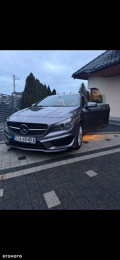 Mercedes-Benz CLA 180 7G-DCT AMG Line - 12