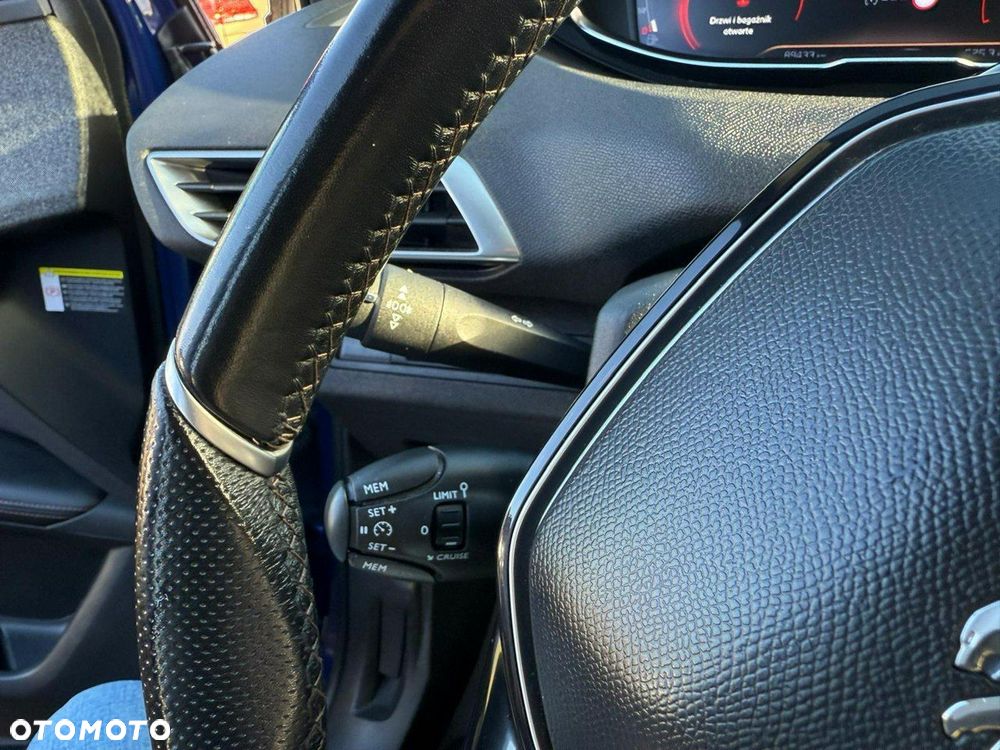 Peugeot 3008 1.2 PureTech GT S&S - 24