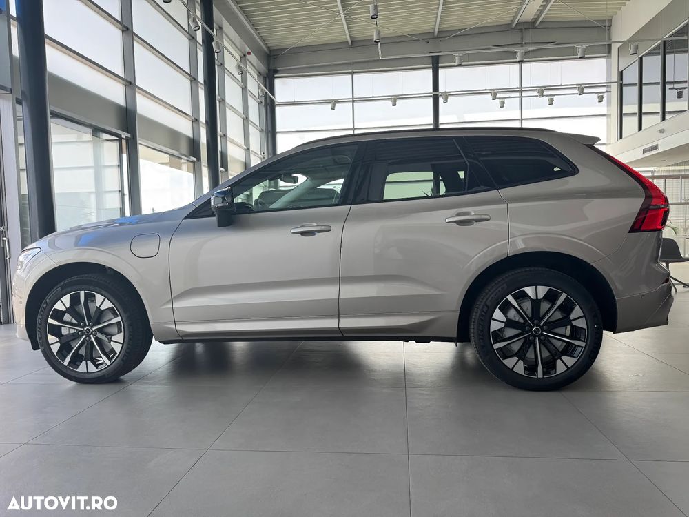 Volvo XC 60 T6 AWD Plus Dark - 8