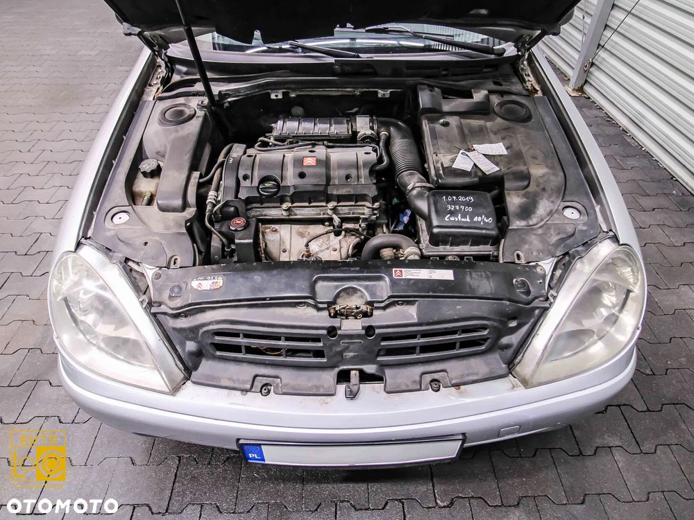 Citroën Xsara 1.6i SX - 11