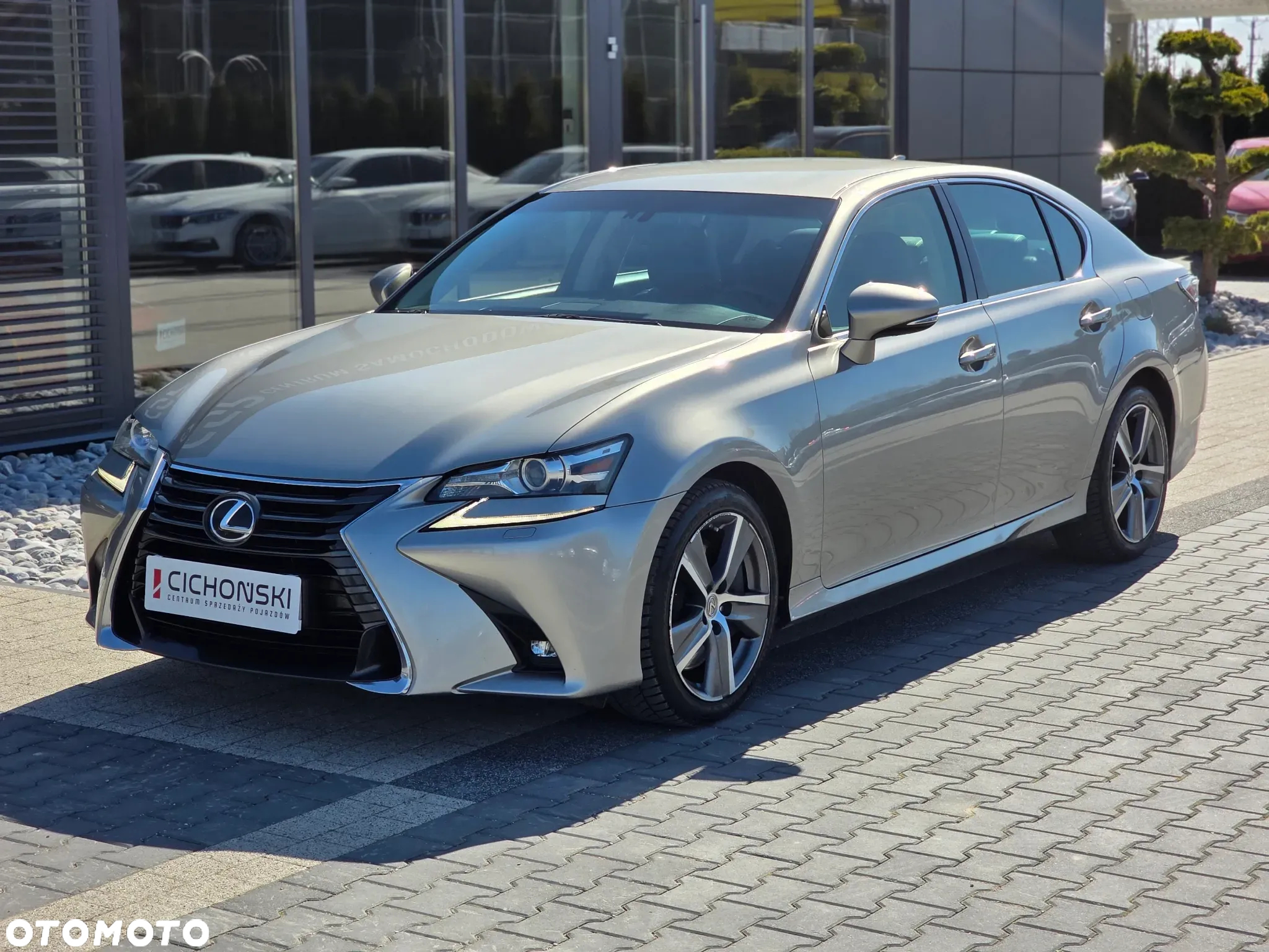 Lexus GS 200t / 300 F Sport - 4