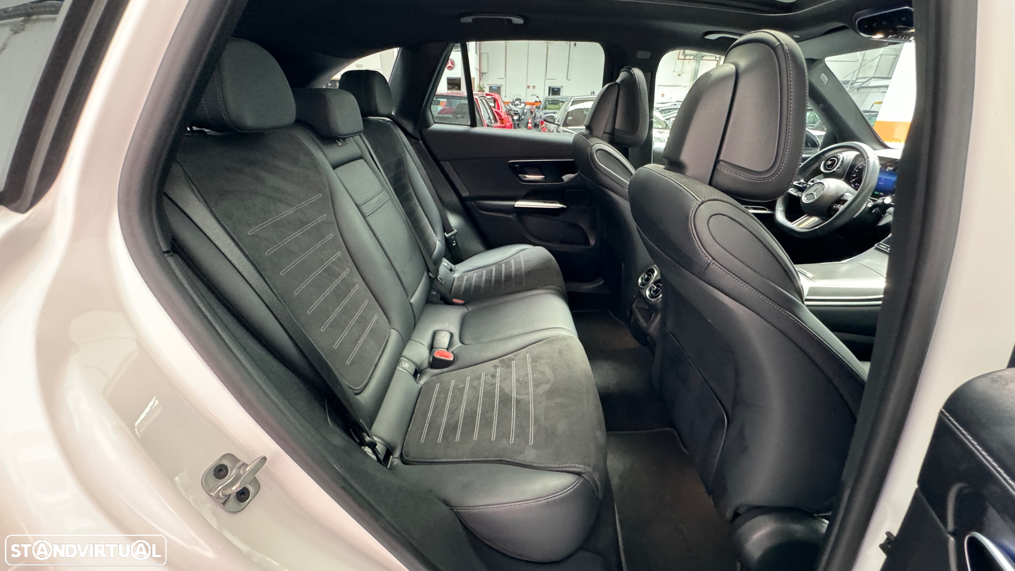 Mercedes-Benz GLC 300 de 4Matic - 39