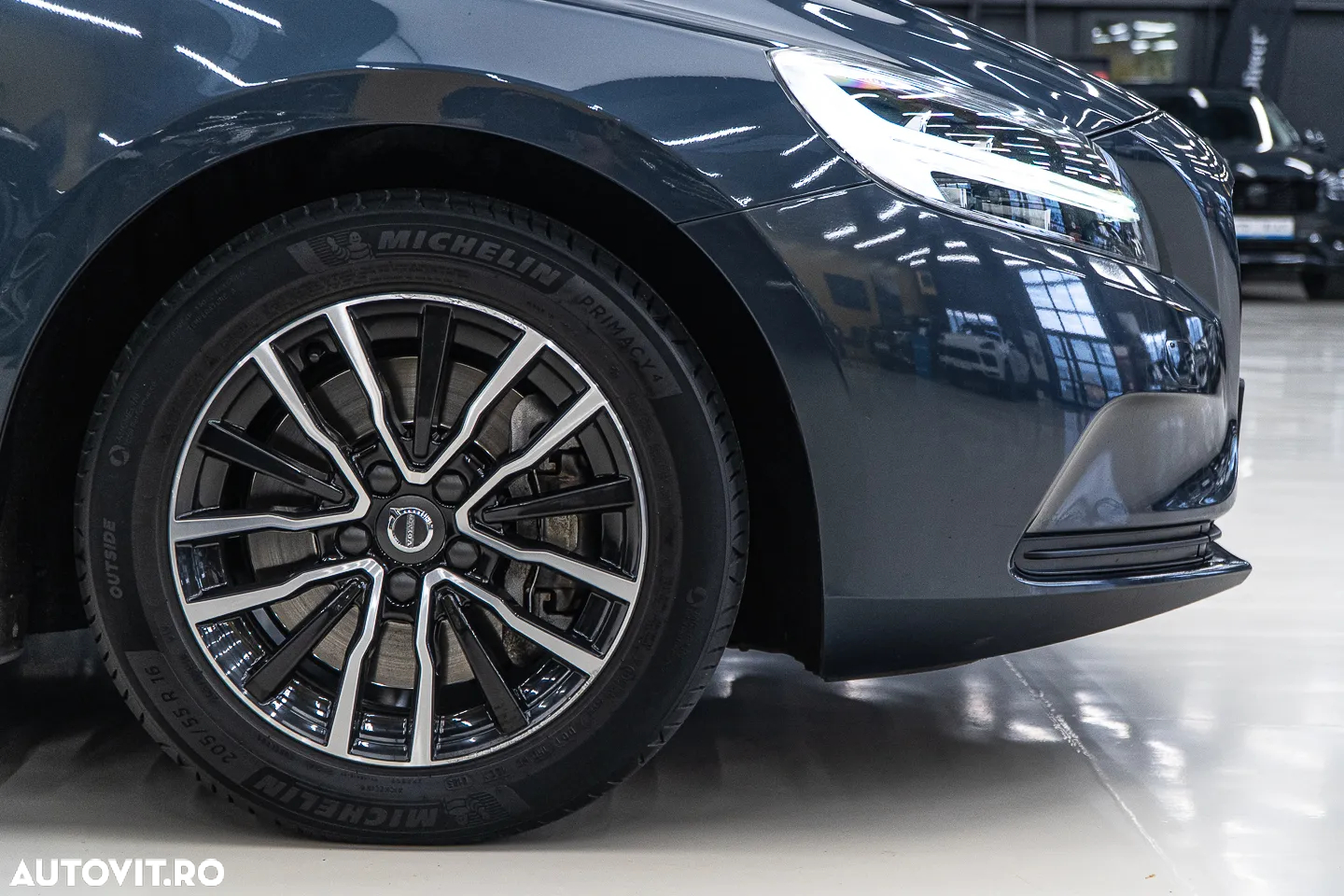 Volvo V40 D2 Aut. Momentum - 34