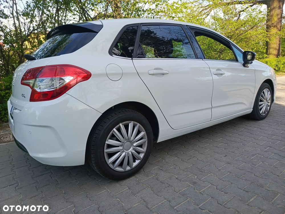 Citroën C4 e-HDi 115 Selection - 8