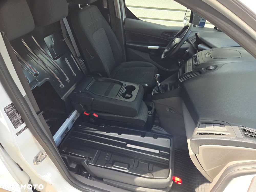 Ford Transit Connect - 15