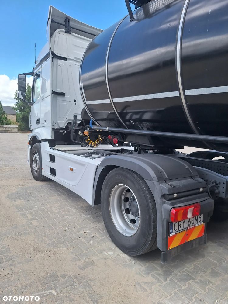 Mercedes-Benz ACTROS - 4