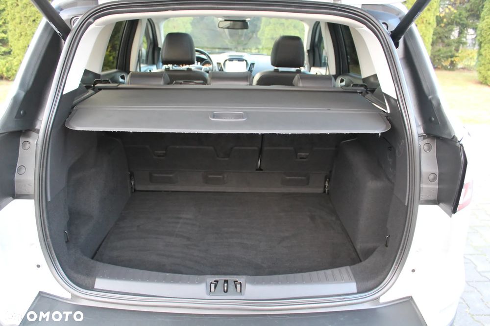 Ford Kuga - 37