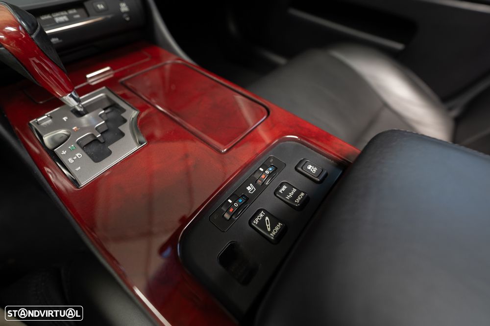 Lexus GS 450h - 24