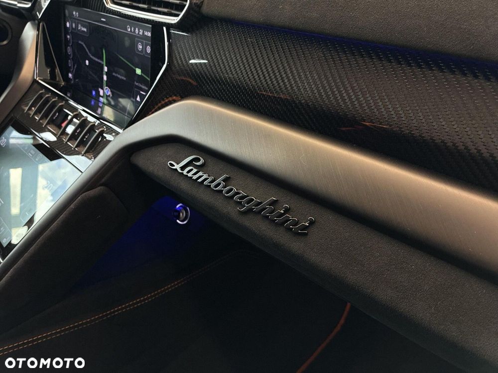 Lamborghini Urus - 26