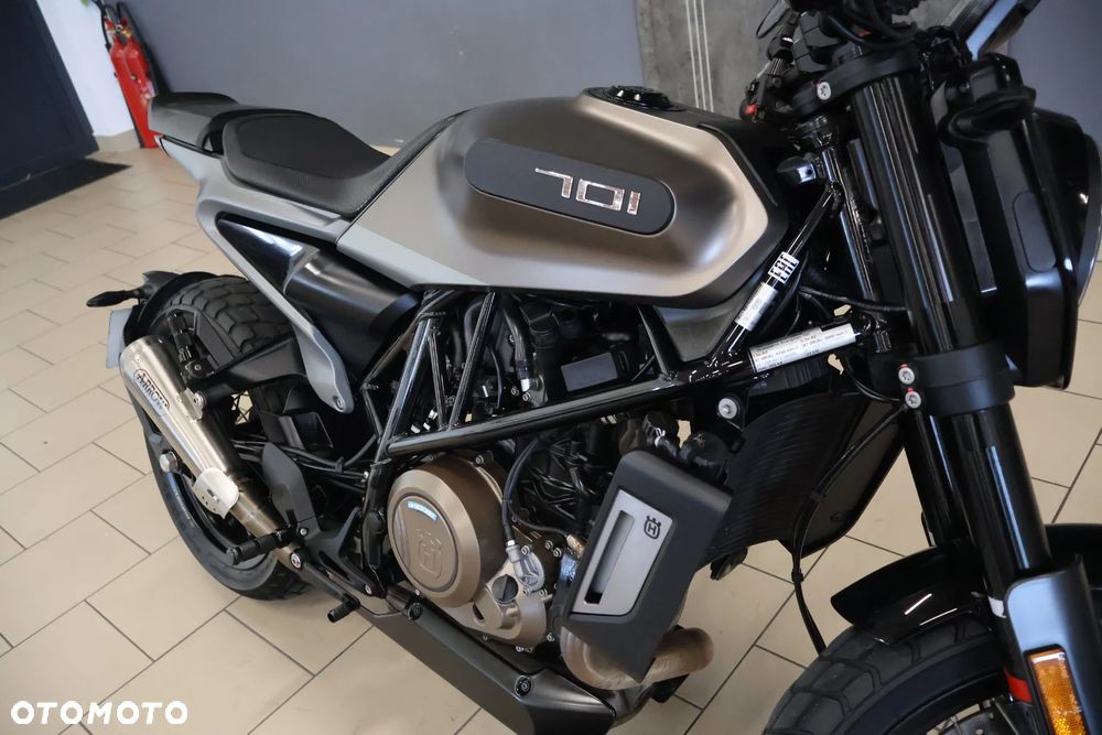 Husqvarna Svartpilen - 15