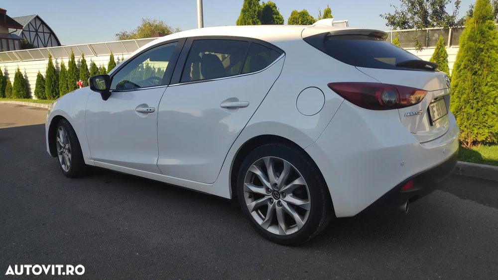Mazda 3 - 9