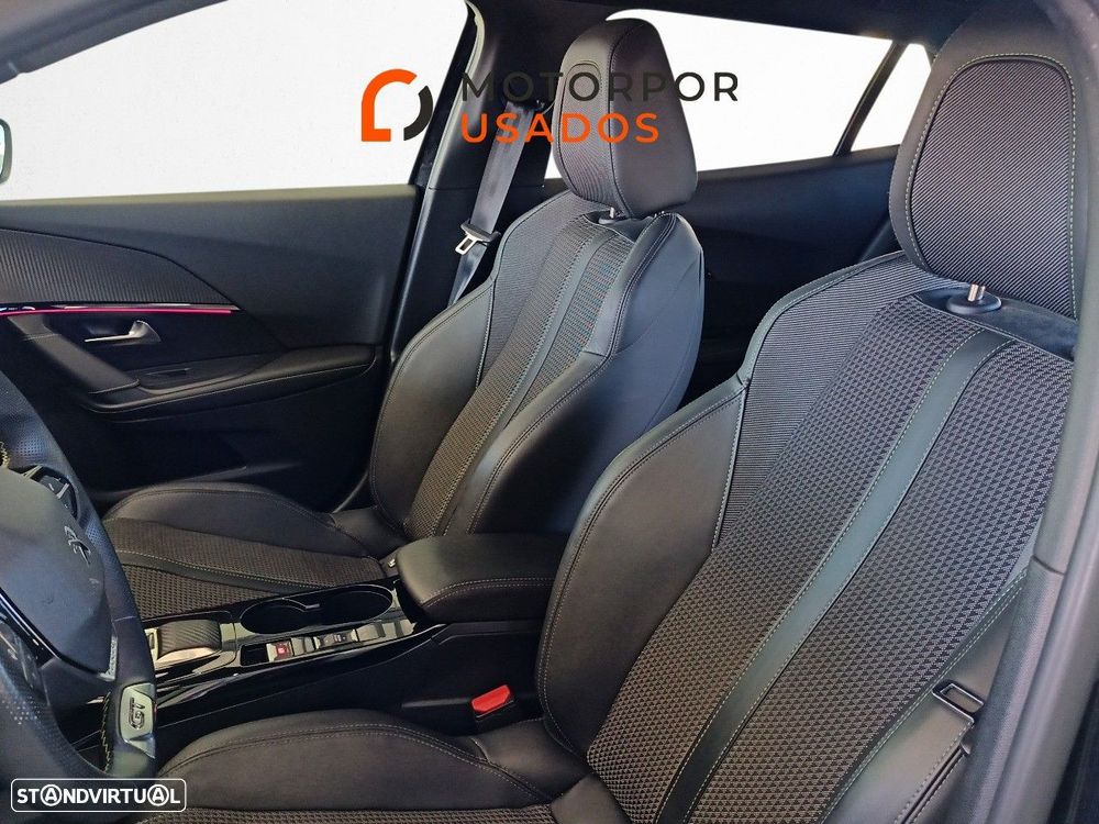 Peugeot e-2008 50 kWh GT - 9