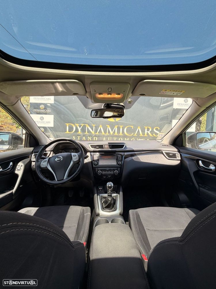 Nissan Qashqai 1.5 dCi N-Connecta - 11