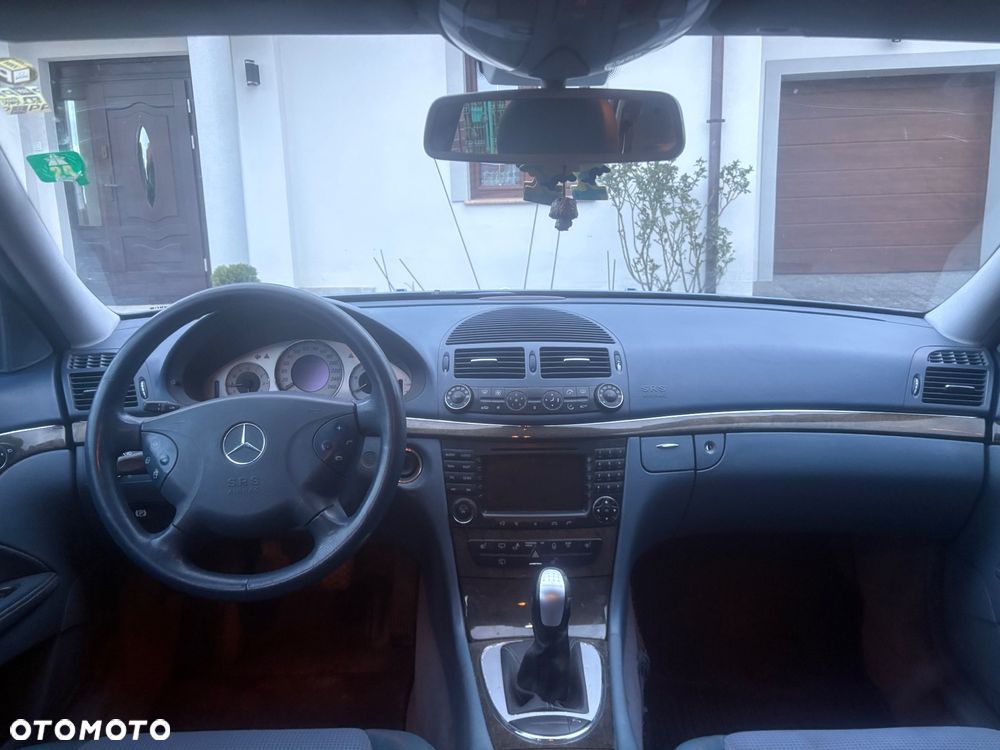 Mercedes-Benz Klasa E 220 CDI T Avantgarde - 9