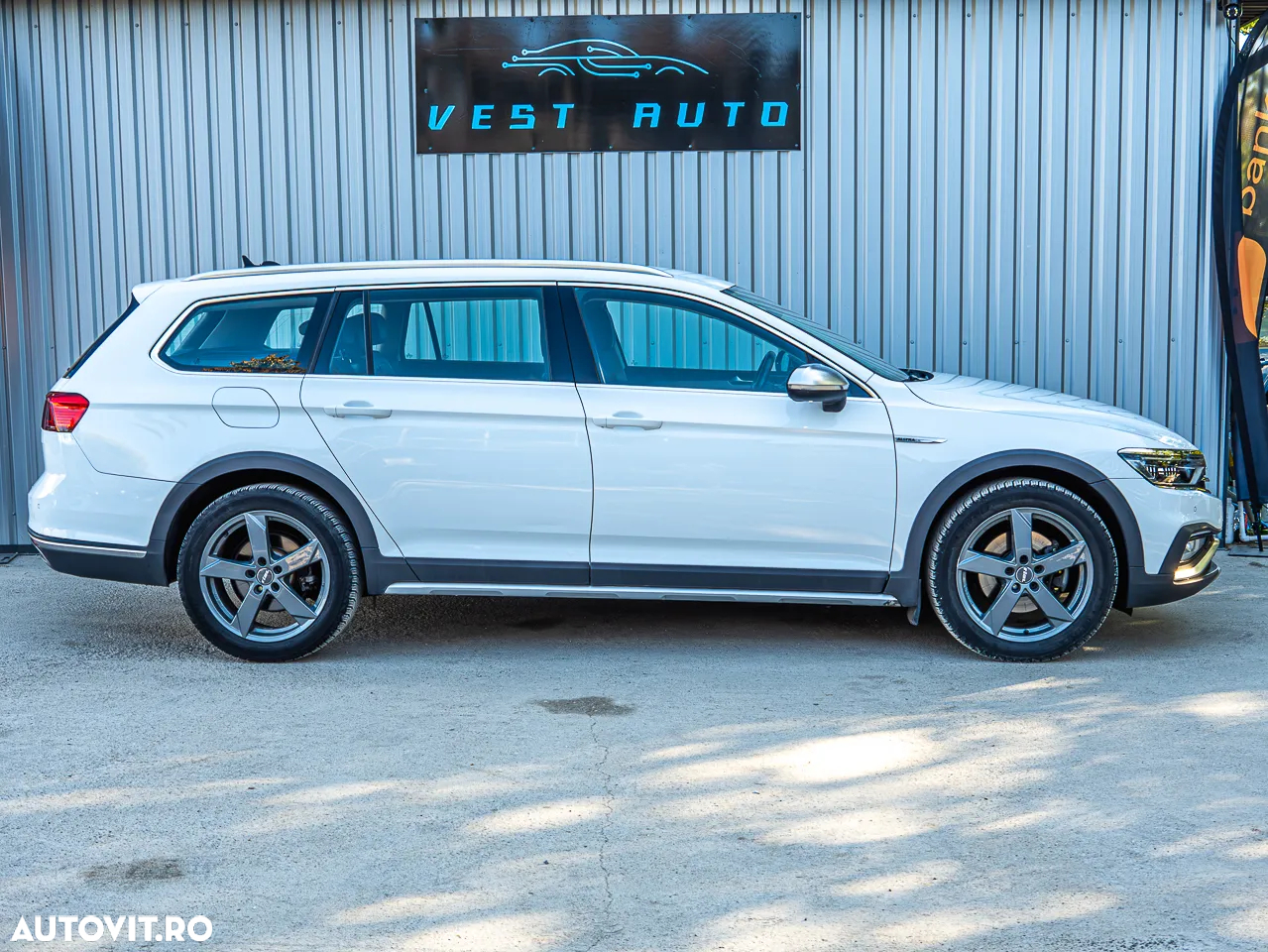 Volkswagen Passat Alltrack 2.0 TDI SCR 4Motion DSG - 11