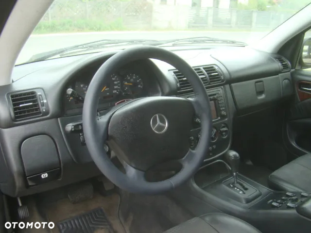 Mercedes-Benz ML 270 2.7CDI CIĘŻARYY 2-OSOBY 3.365KG-NA HAKU - 16
